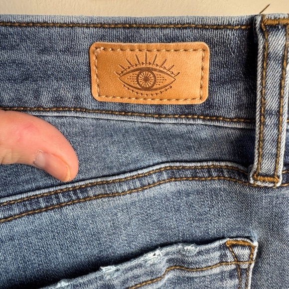 Sofia Jeans Women's Super Hi-Rise Curvy Boot AMAYA Blue Jeans Distressed Size 14 - Picture 6 of 16